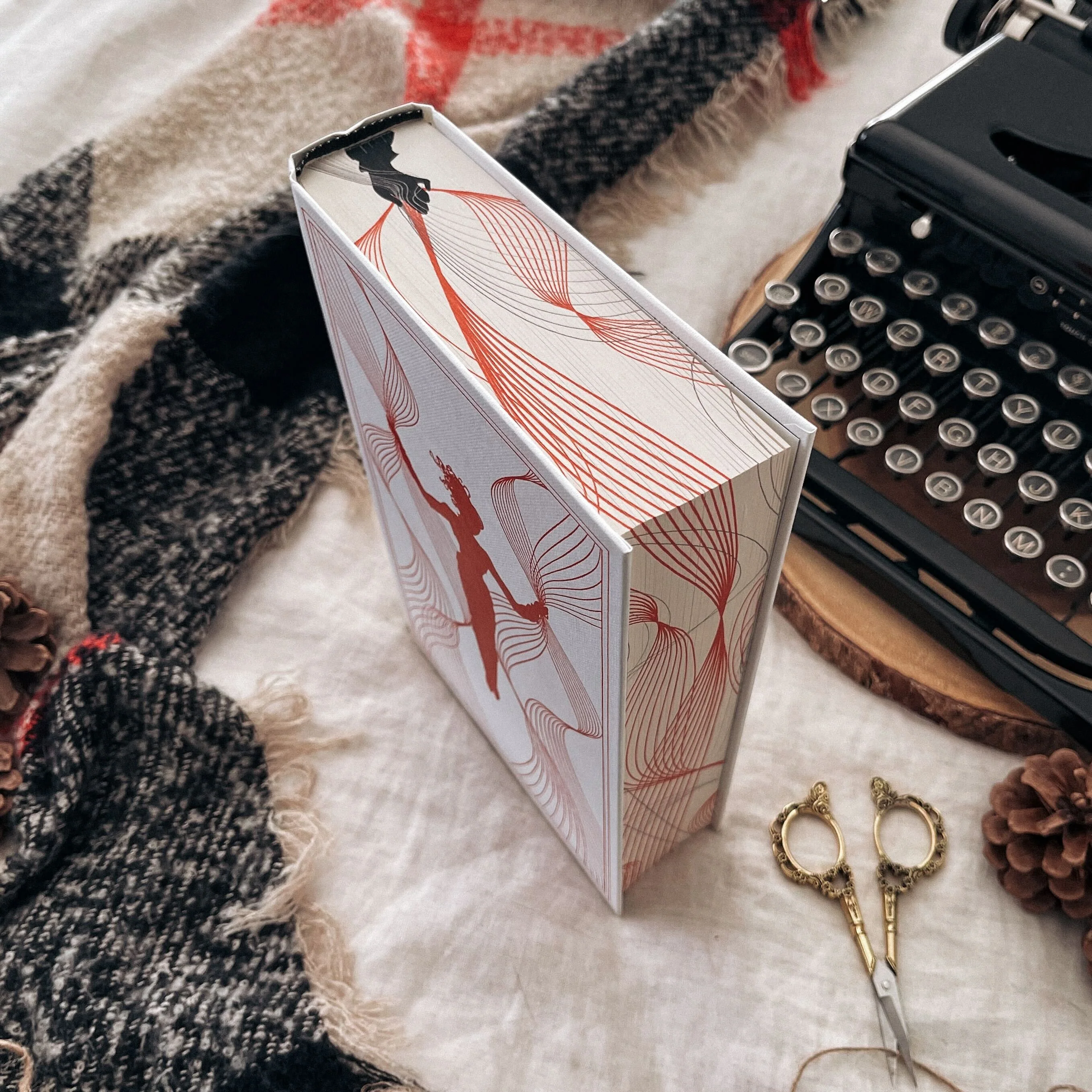 The Fragile Threads of Power by V. E. Schwab (Illumicrate Exclusive) - Image 3
